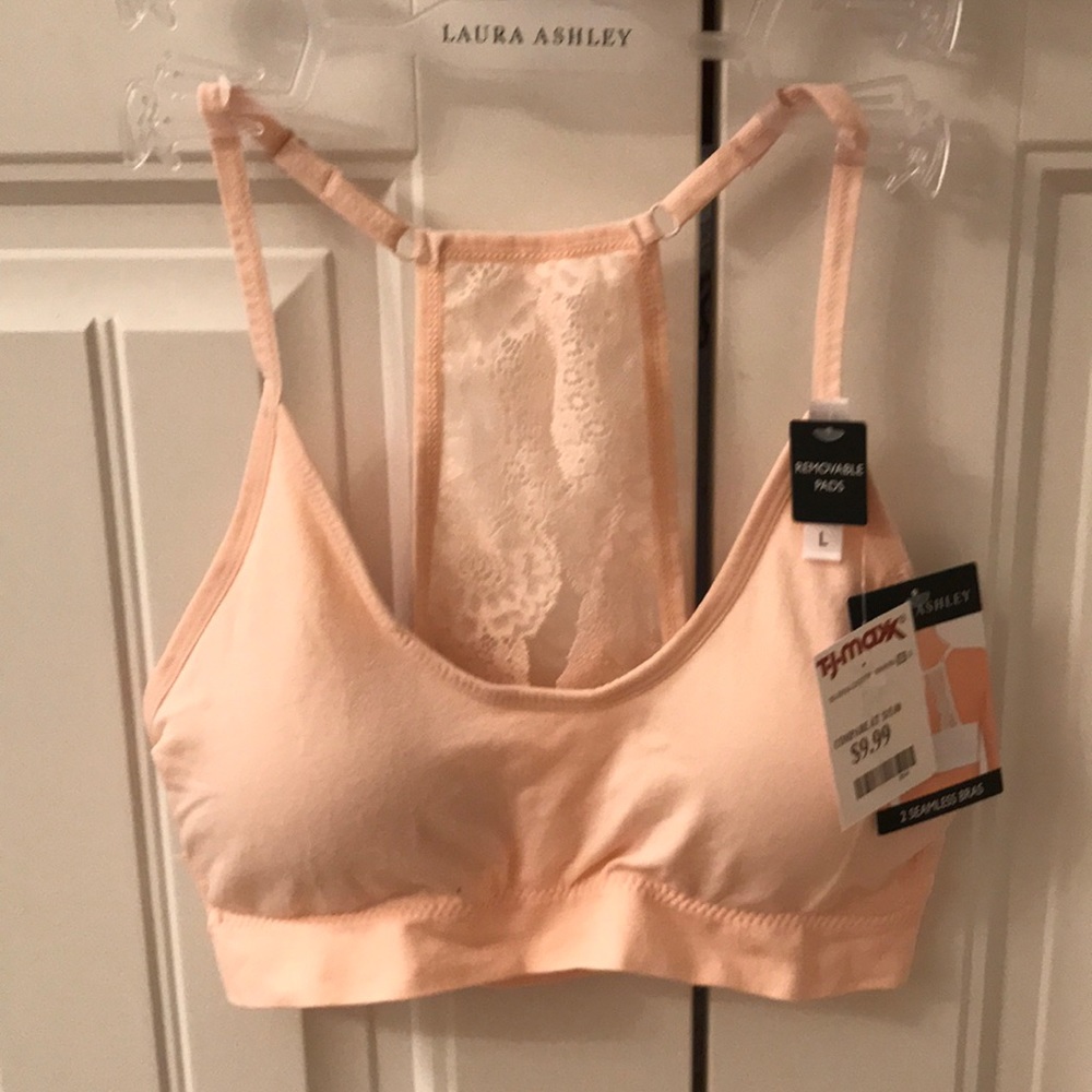 NEW Laura Ashley seamless bra